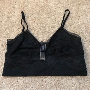 New VS black lace bandeaus S
